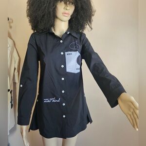 Lady’s black dressshirt